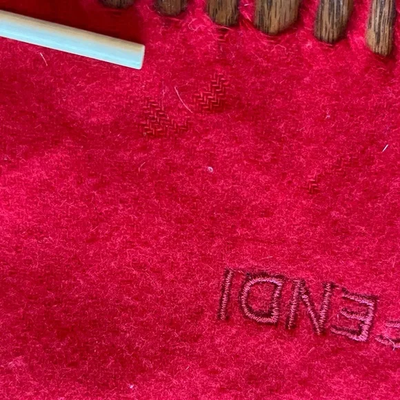 FENDI Vintage Red Wool Fringed Neck Wool Scarf Unisex Men’s Women’s - Picture 7 of 7